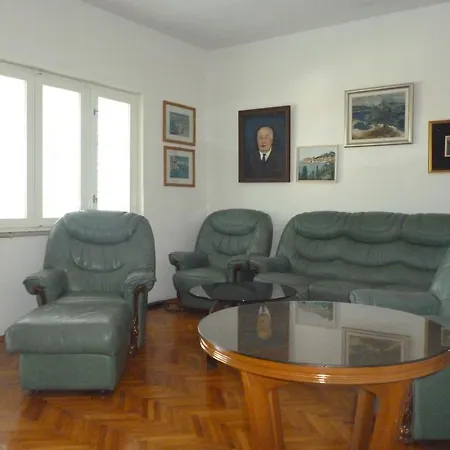 Apartment Mirjanasub Apartman